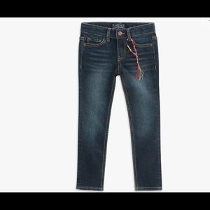 Lucky Brand SZ 6 Blue Stretch Jeans. 19” inseam
